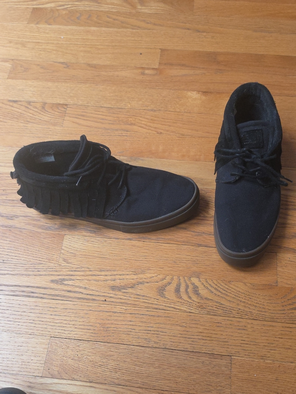 Men's Clear WeatherBlack Suede Mid-Top Casual Shoes with Fringe